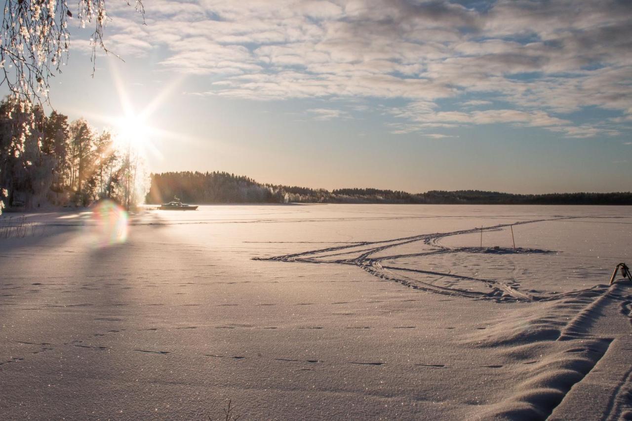 Lake Suite Family Lahti Bagian luar foto